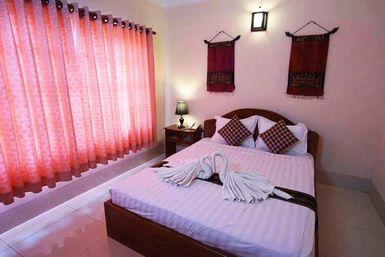 Siem Reap Riverside Hotel Exterior foto