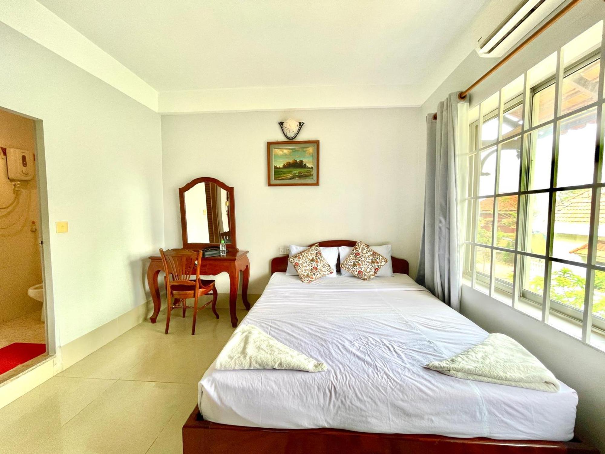 Siem Reap Riverside Hotel Exterior foto