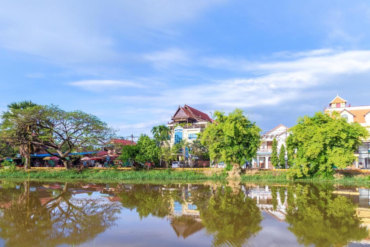 Siem Reap Riverside Hotel Exterior foto